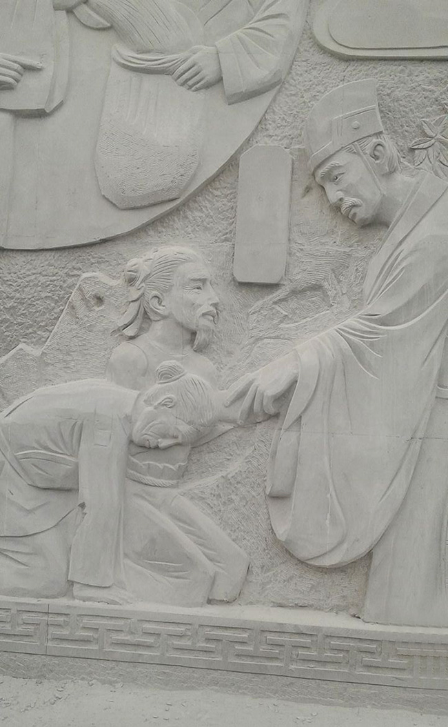 ���̰���